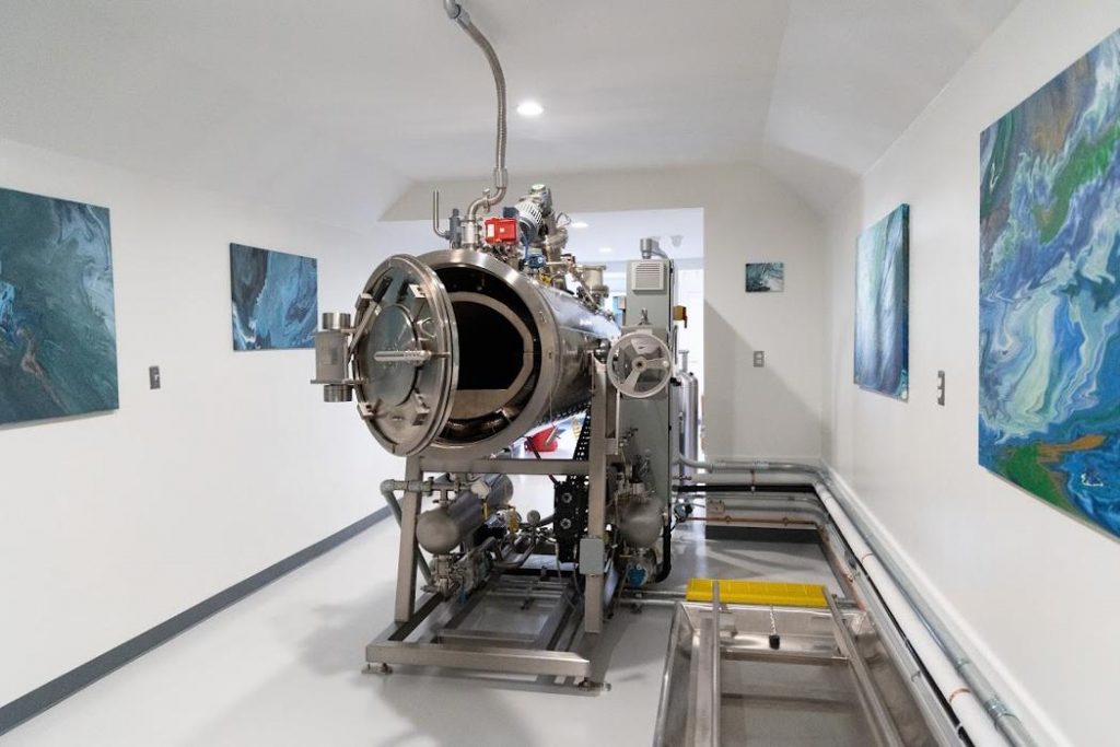 Photo of the aqua cremation chamber at White Rose Aqua Cremation in San Diego County.
Aqua Cremation is a very recent event in U.S. cemetery history, but an important green method, so it's a part of the trivia quiz!