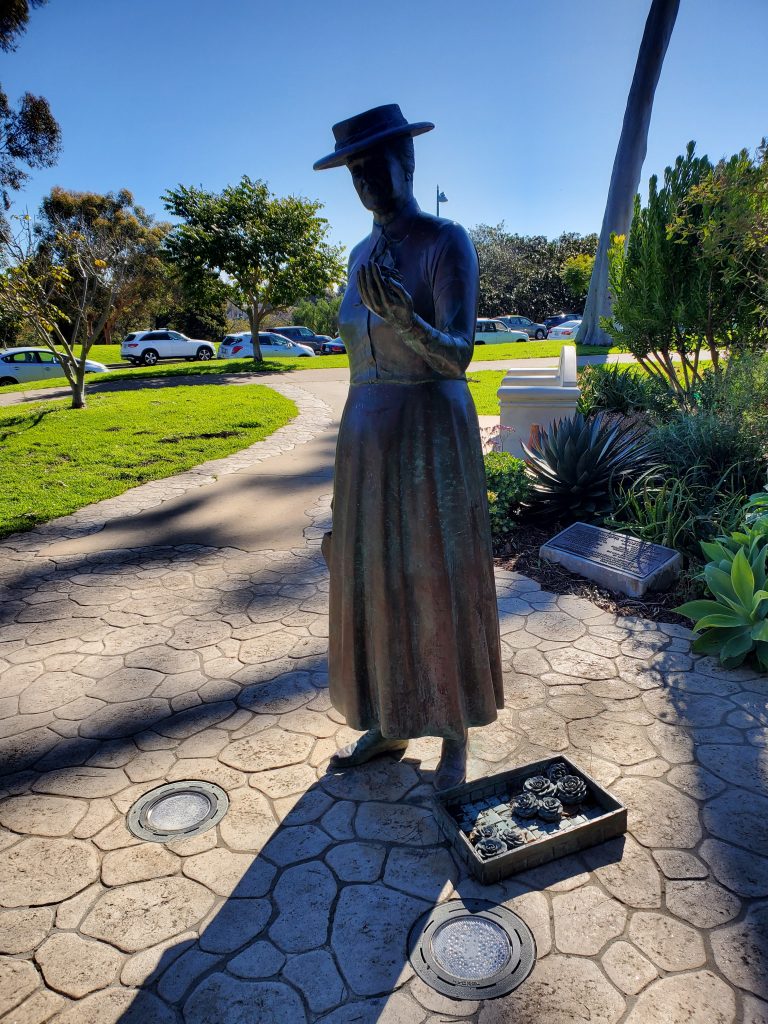 Photo gallery of the statue on the West side of Balboa Park in San Diego.  For my blog post about Kate Sessions.