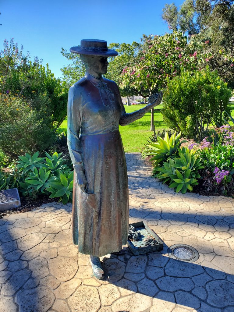 blog post about Kate Sessions.  This photo shows the view of her statue from the East side in Balboa Park